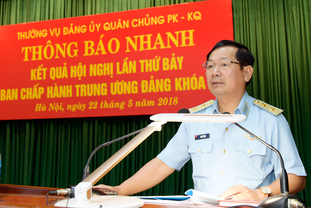 Thường vụ Đảng ủy Quân chủng PK-KQ thông báo nhanh kết quả Hội nghị Trung ương 7 (khóa XII)