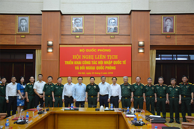 Phối hợp chặt chẽ để bảo vệ Tổ quốc từ sớm, từ xa