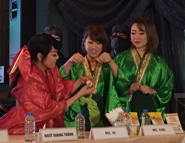 Chúng tôi sẽ mang lại nhiều tiếng cười cho các em nhỏ Việt Nam