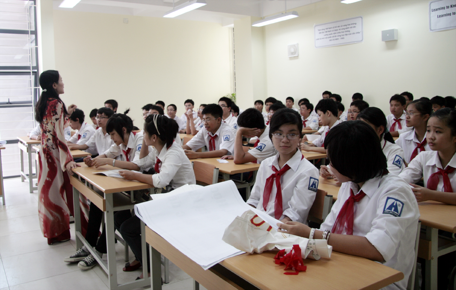 Bài 3: Còn nhiều thứ chưa “chuẩn”