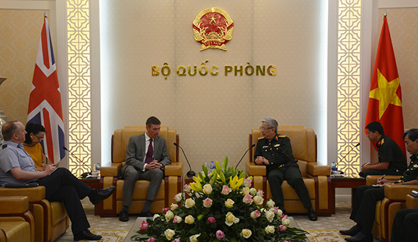 Việt Nam mong muốn phát triển hơn nữa hợp tác quốc phòng với Mỹ, Anh và Israel