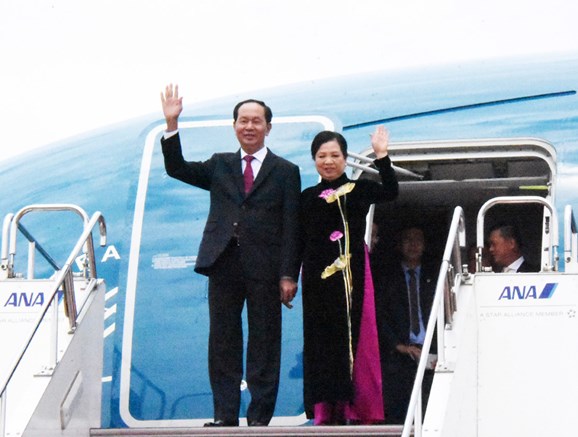Chủ tịch nước Trần Đại Quang đến Tokyo, bắt đầu chuyến thăm cấp Nhà nước tới Nhật Bản