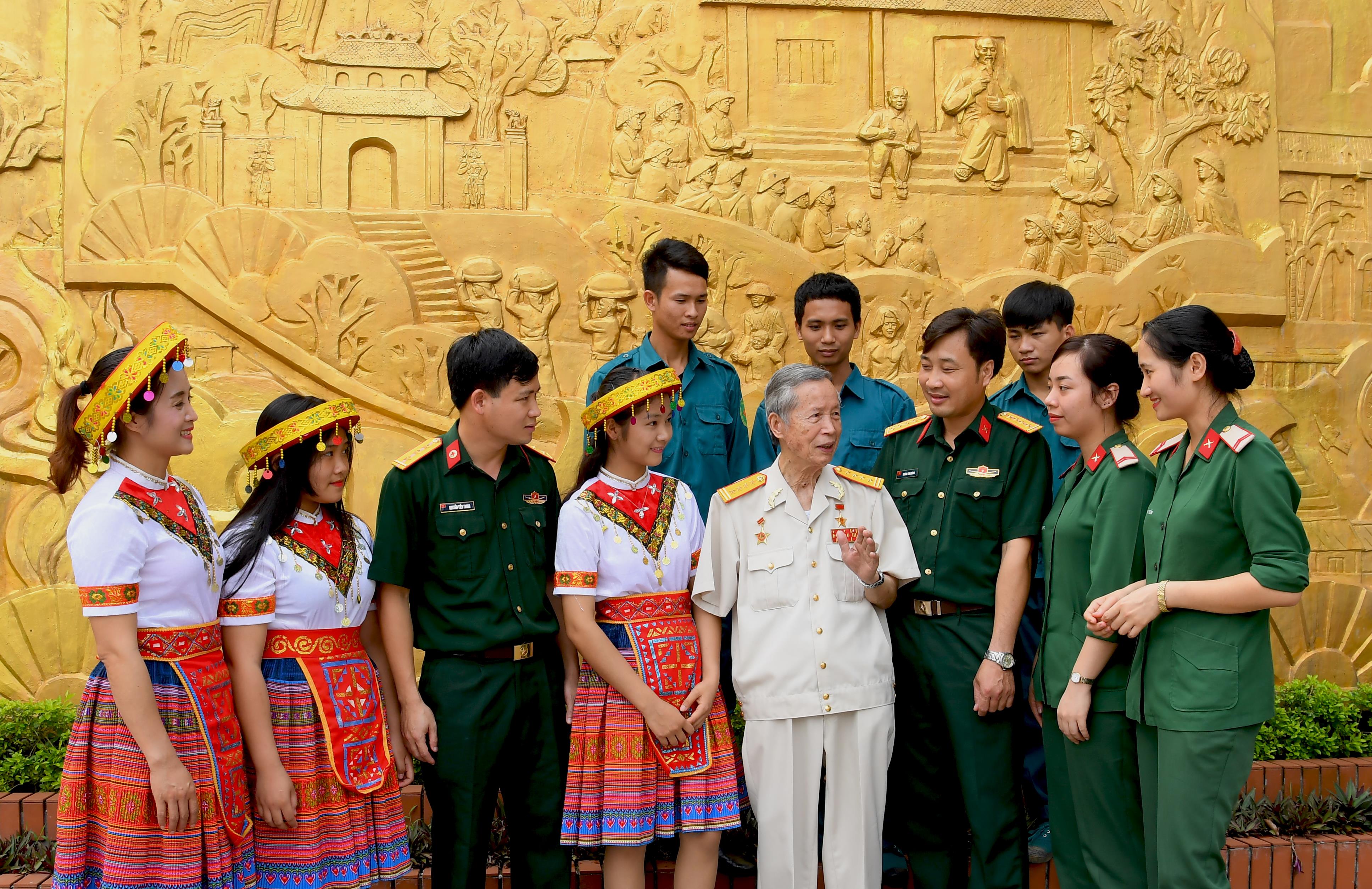 Vận dụng sáng tạo tư tưởng thi đua ái quốc trong sự nghiệp xây dựng và bảo vệ Tổ quốc

