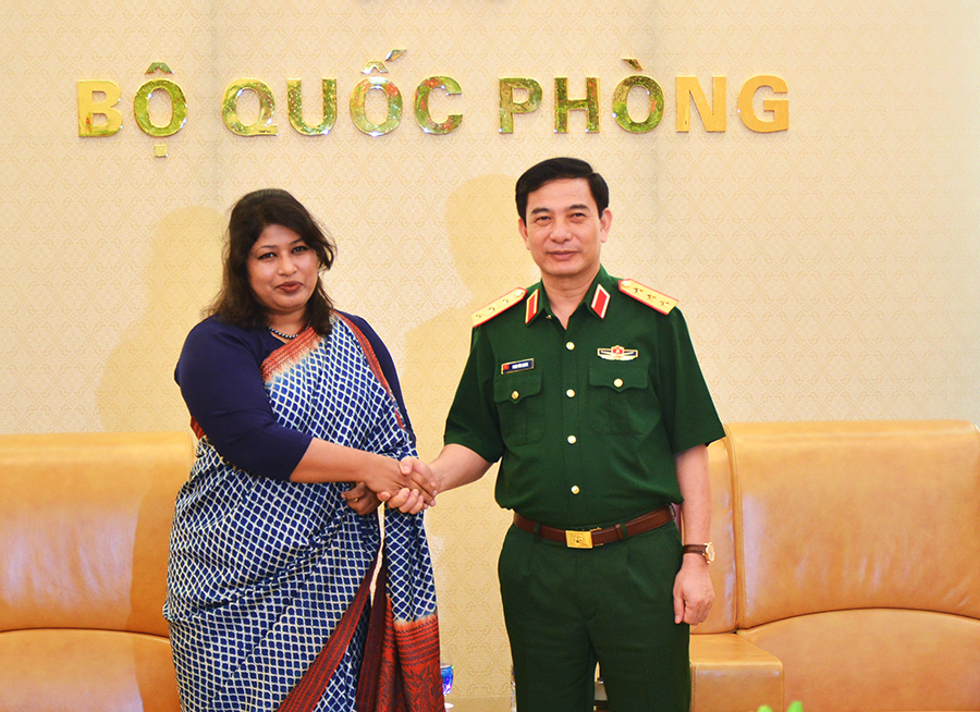Thượng tướng Phan Văn Giang tiếp Đại sứ Bangladesh

