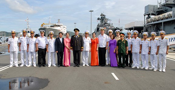 Đội tàu Hải quân Nga thăm xã giao Cảng quốc tế Cam Ranh