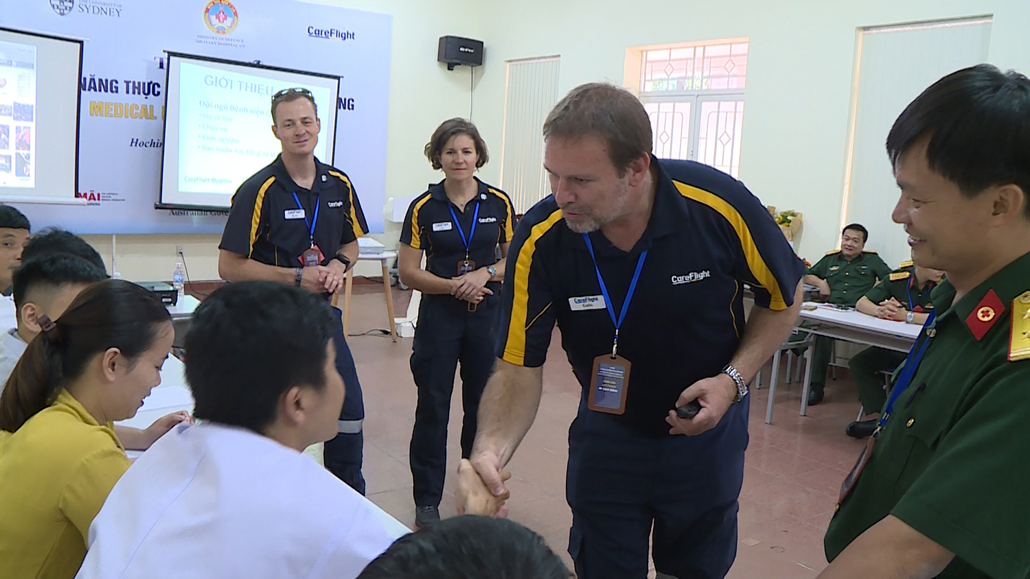 Australia hỗ trợ Việt Nam huấn luyện cứu hộ, cứu nạn đường không và đường bộ