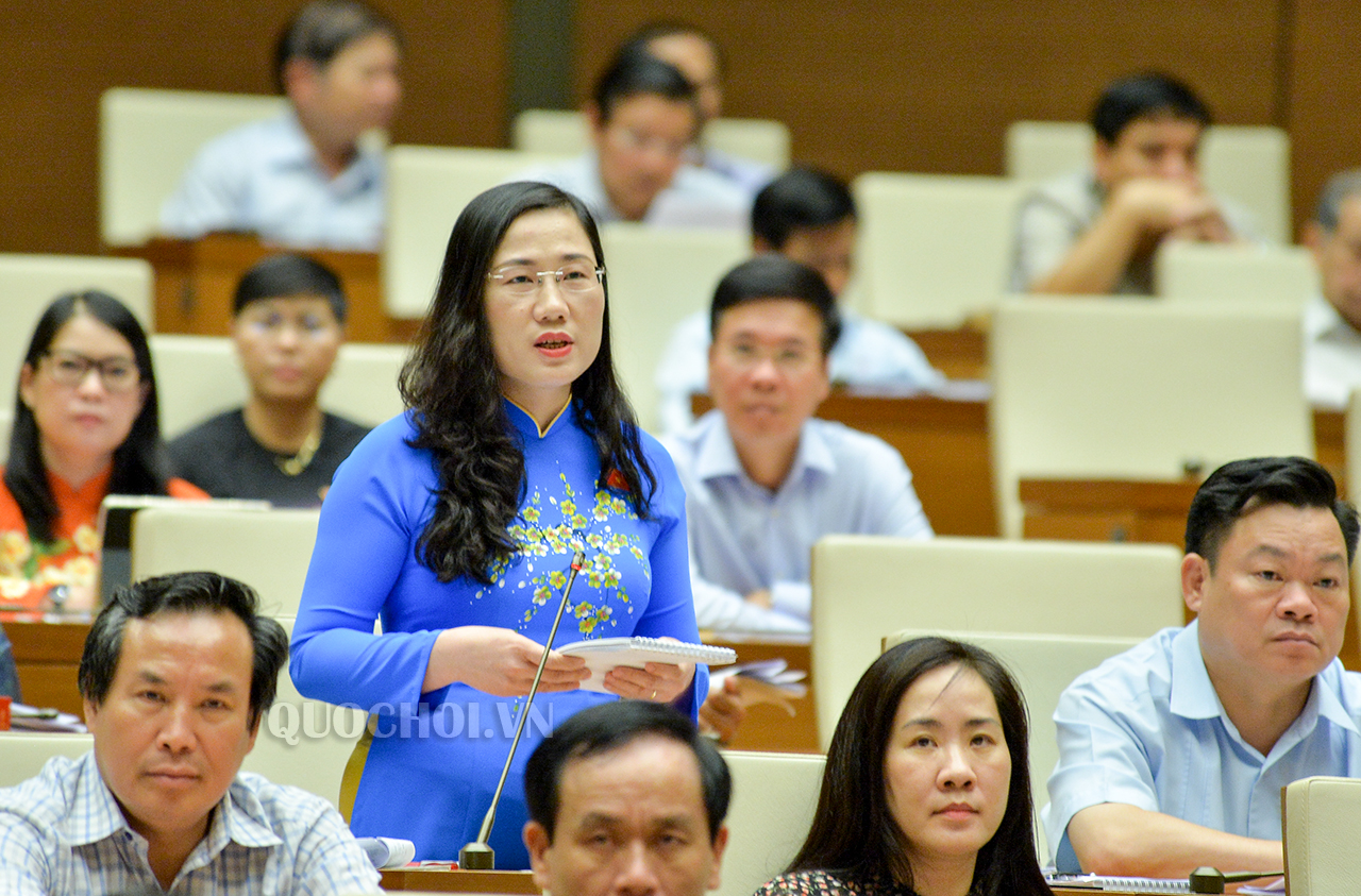 CHẤT VẤN VÀ HẬU CHẤT VẤN