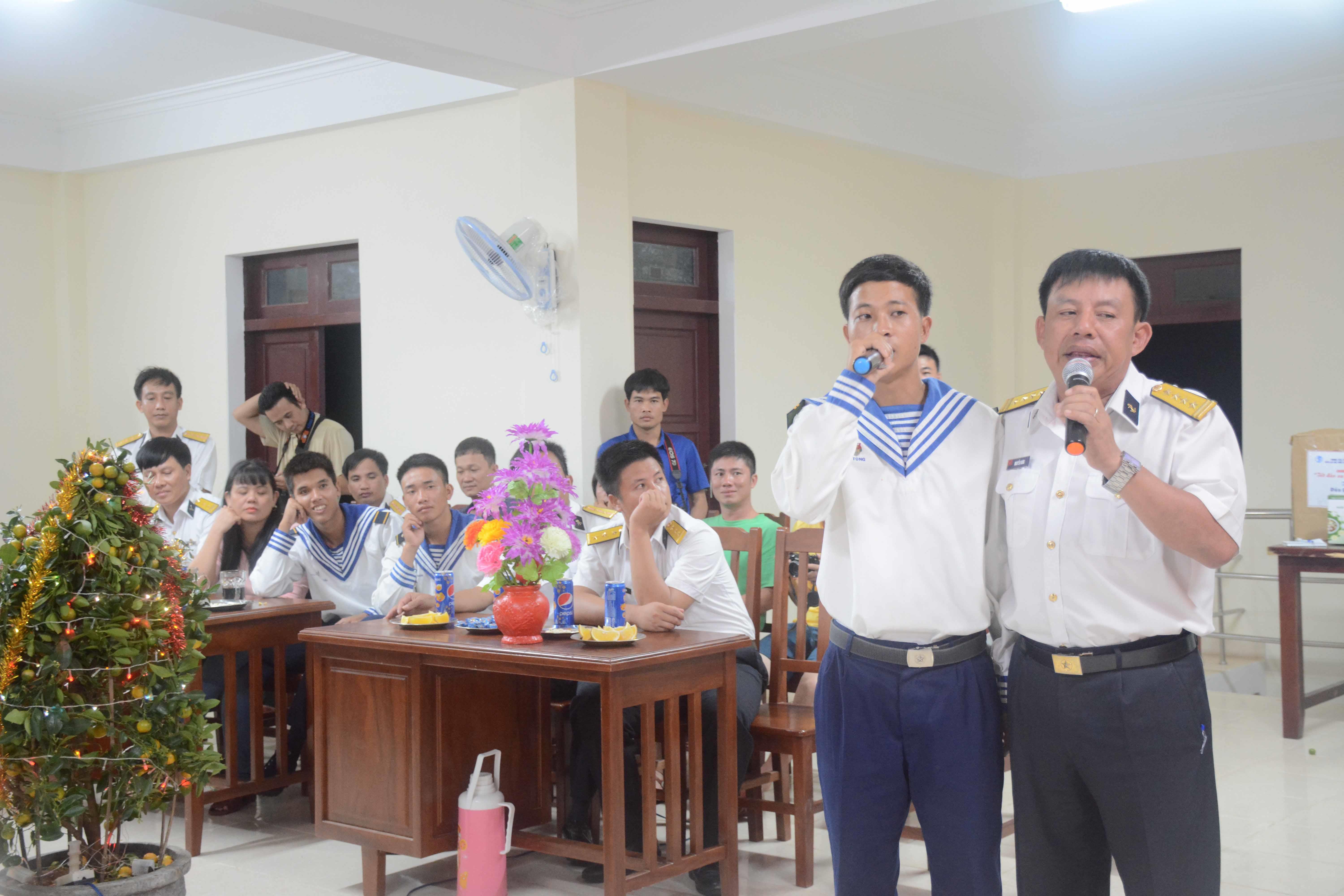 Những lời ca thúc giục thanh niên