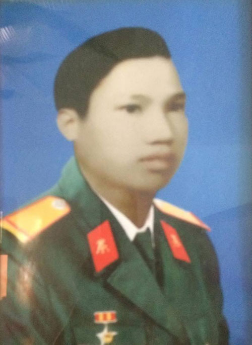 Tìm người thân và đồng đội