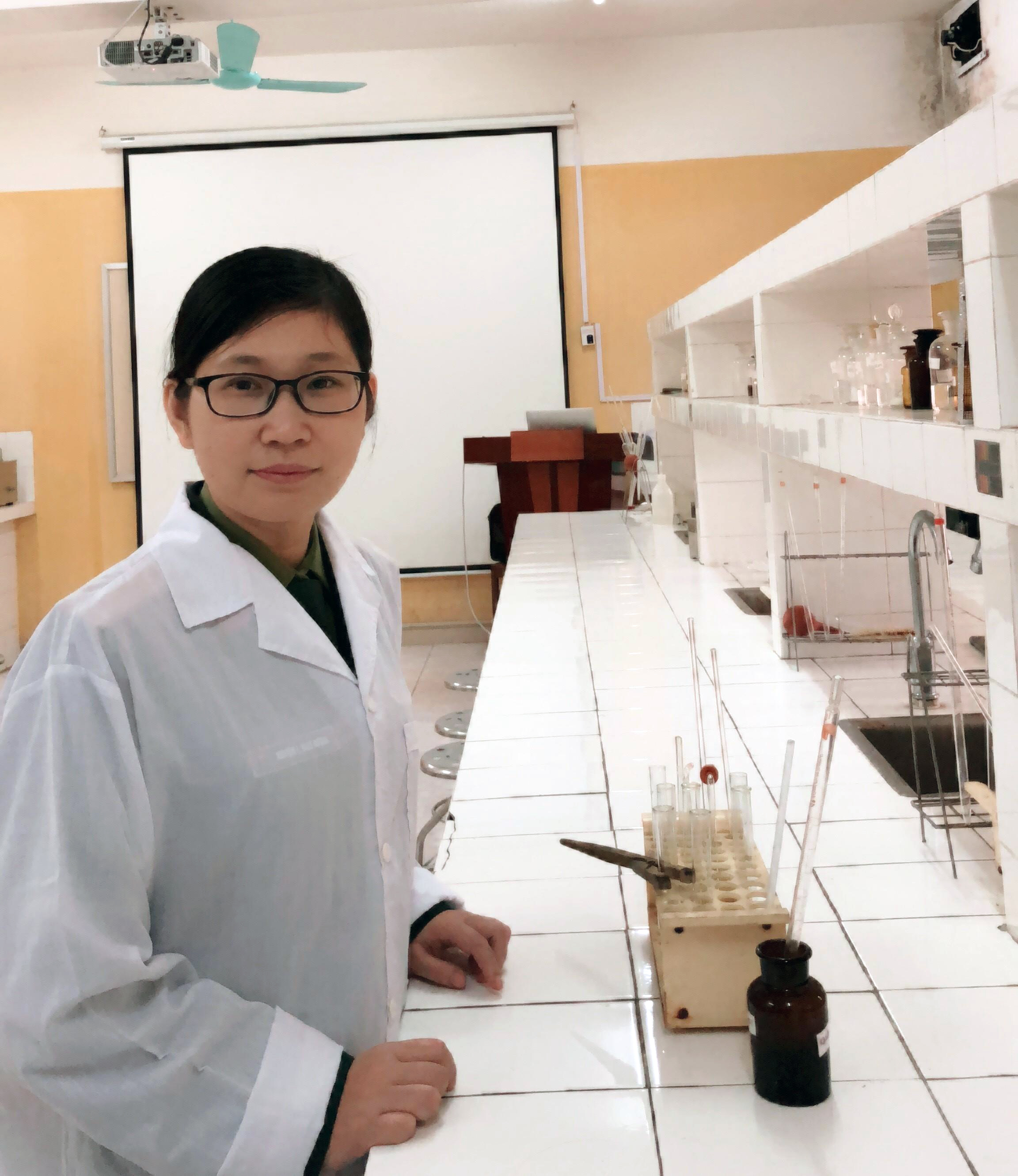 Nữ giảng viên trẻ nhiệt huyết, tài năng