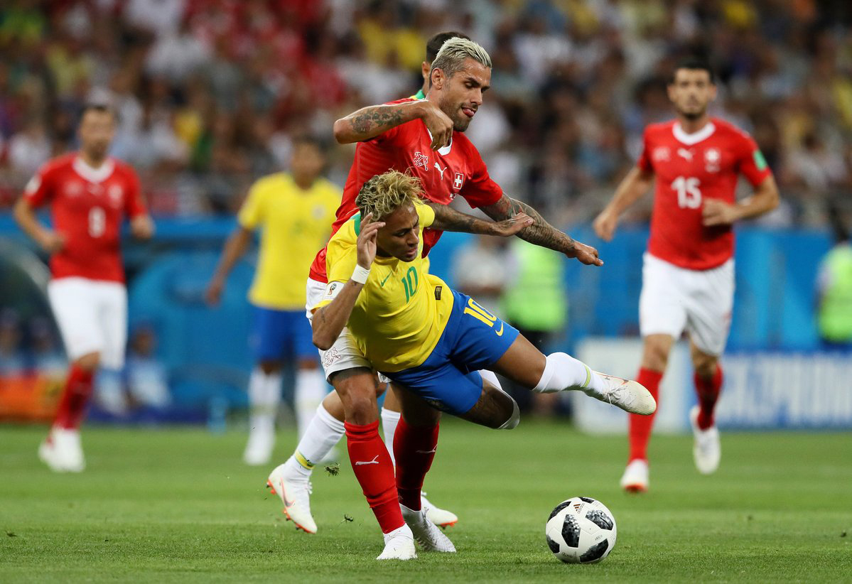 19 giờ, 22-6, Brazil-Costa Rica: Hết diễn tuồng