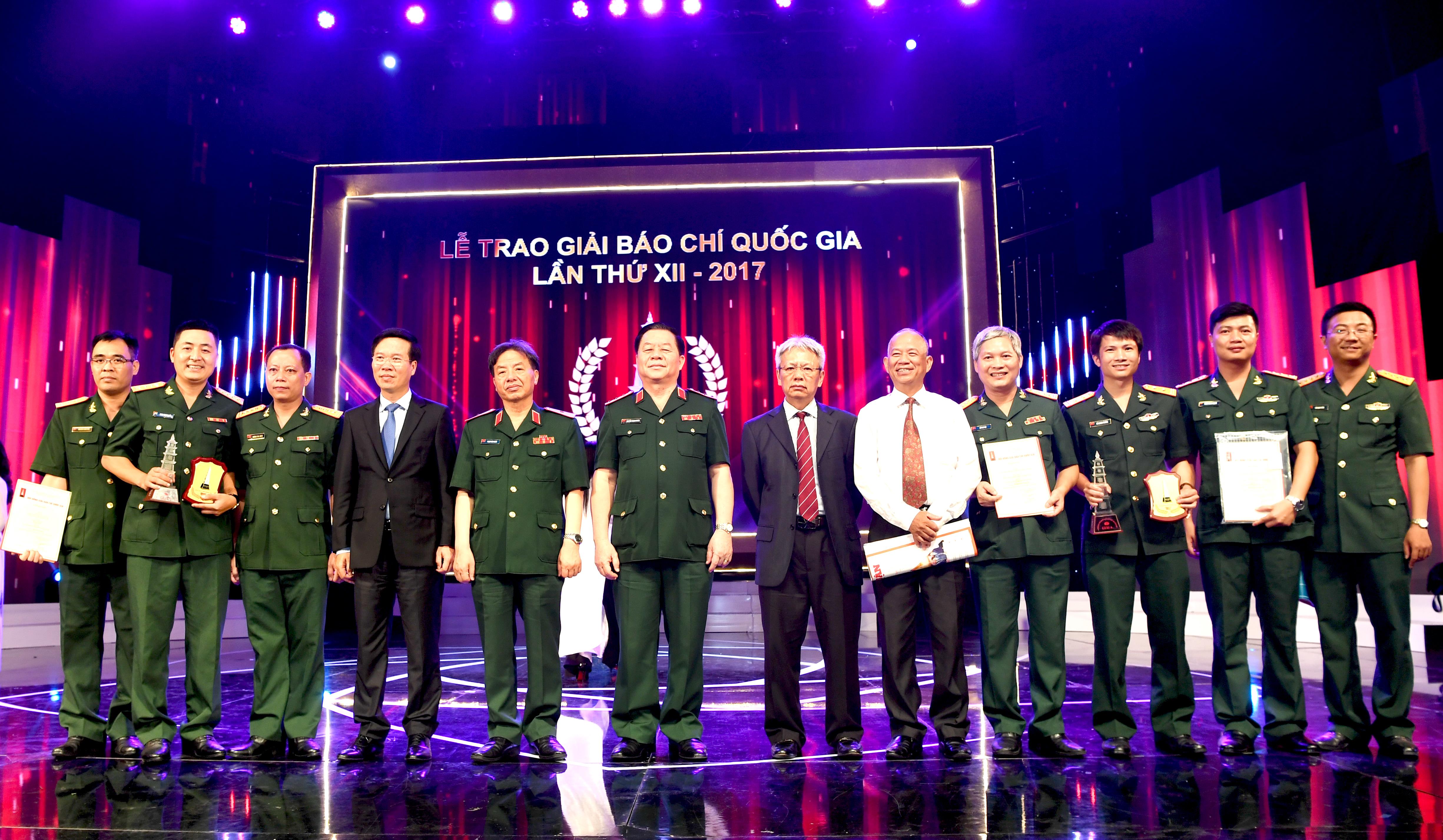 Vinh danh những nhà báo dấn thân, sáng tạo trong nghề nghiệp