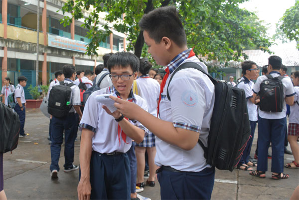 Dạy và học gắn với thực tiễn