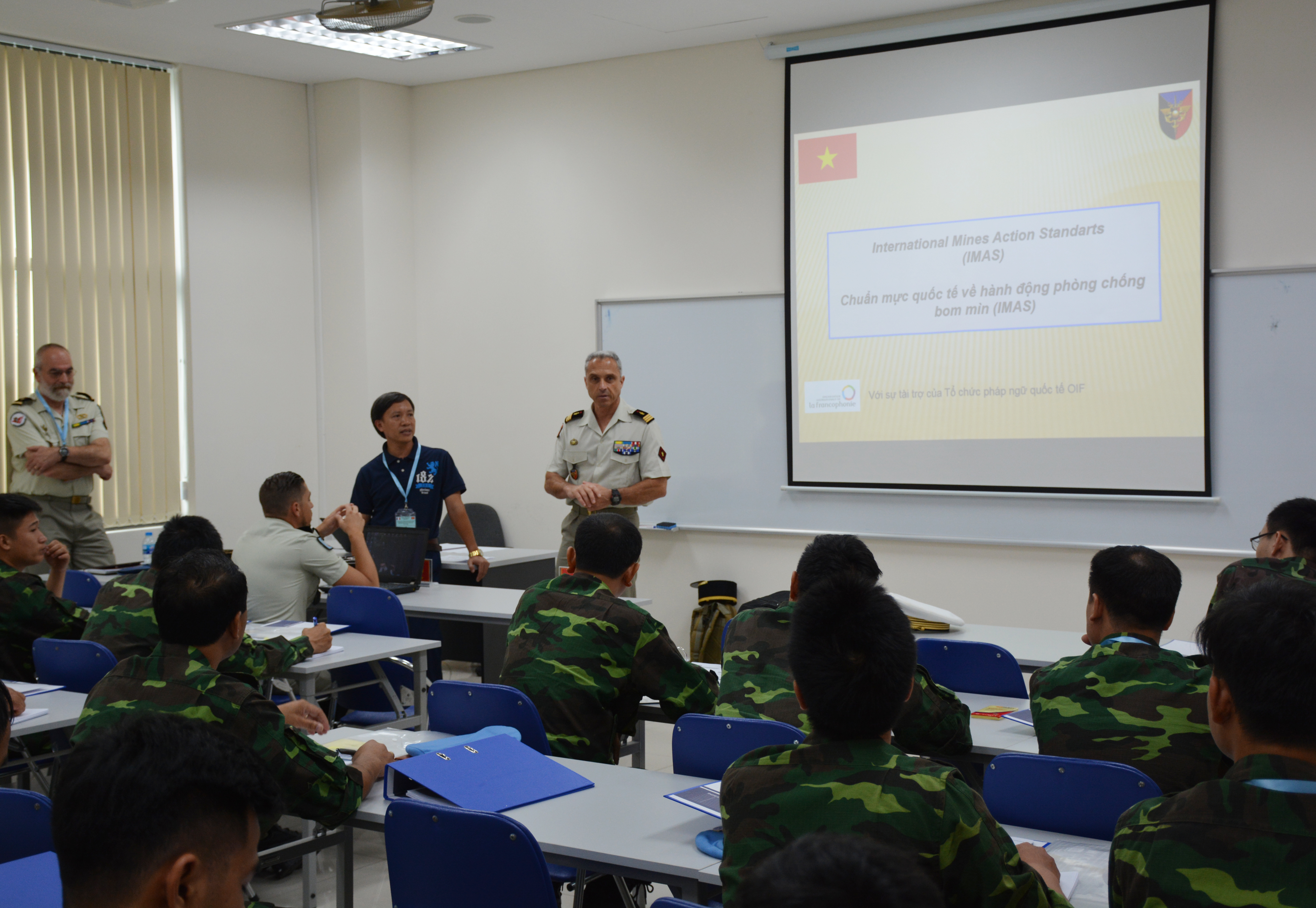 Việt Nam và Pháp trao đổi chuyên môn công binh gìn giữ hòa bình Liên hợp quốc

