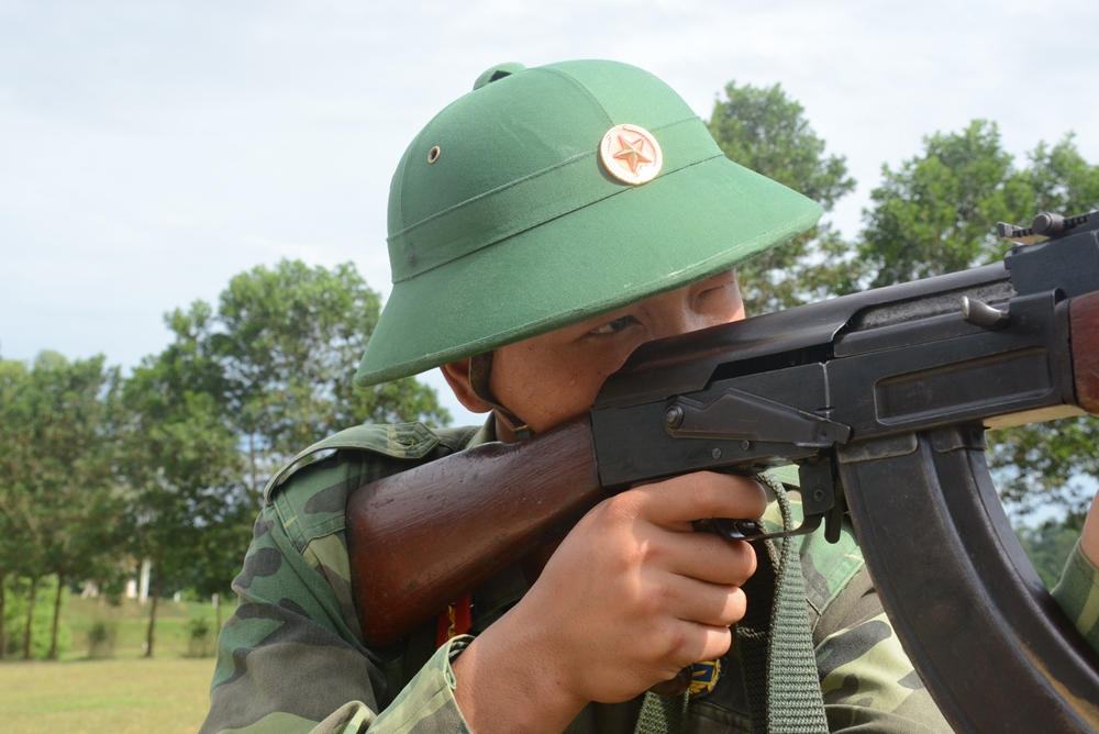 Từng yếu lĩnh động tác được chỉnh sửa kịp thời.