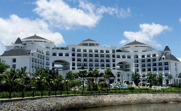 Tráng lệ Vinpearl Hạ Long Bay