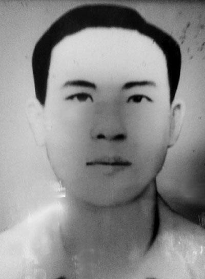 Tìm người thân và đồng đội