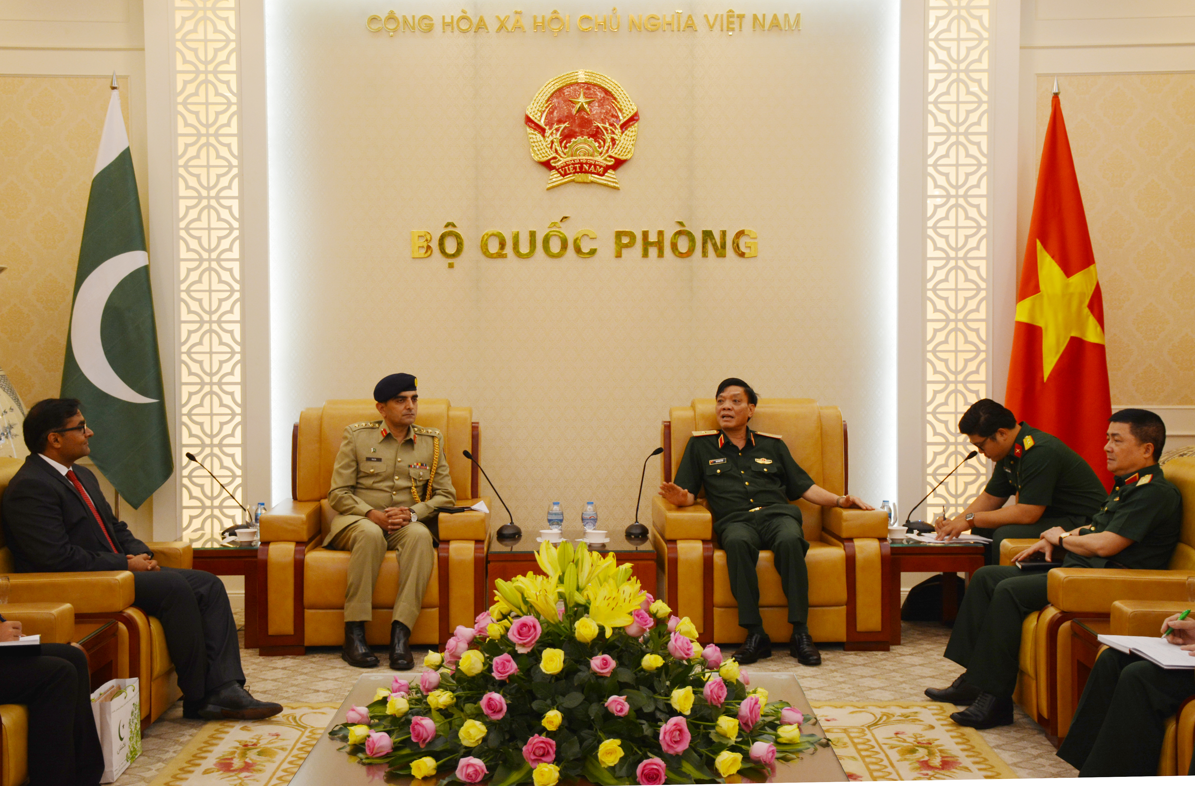 Thúc đẩy hợp tác quốc phòng Việt Nam - Pakistan

