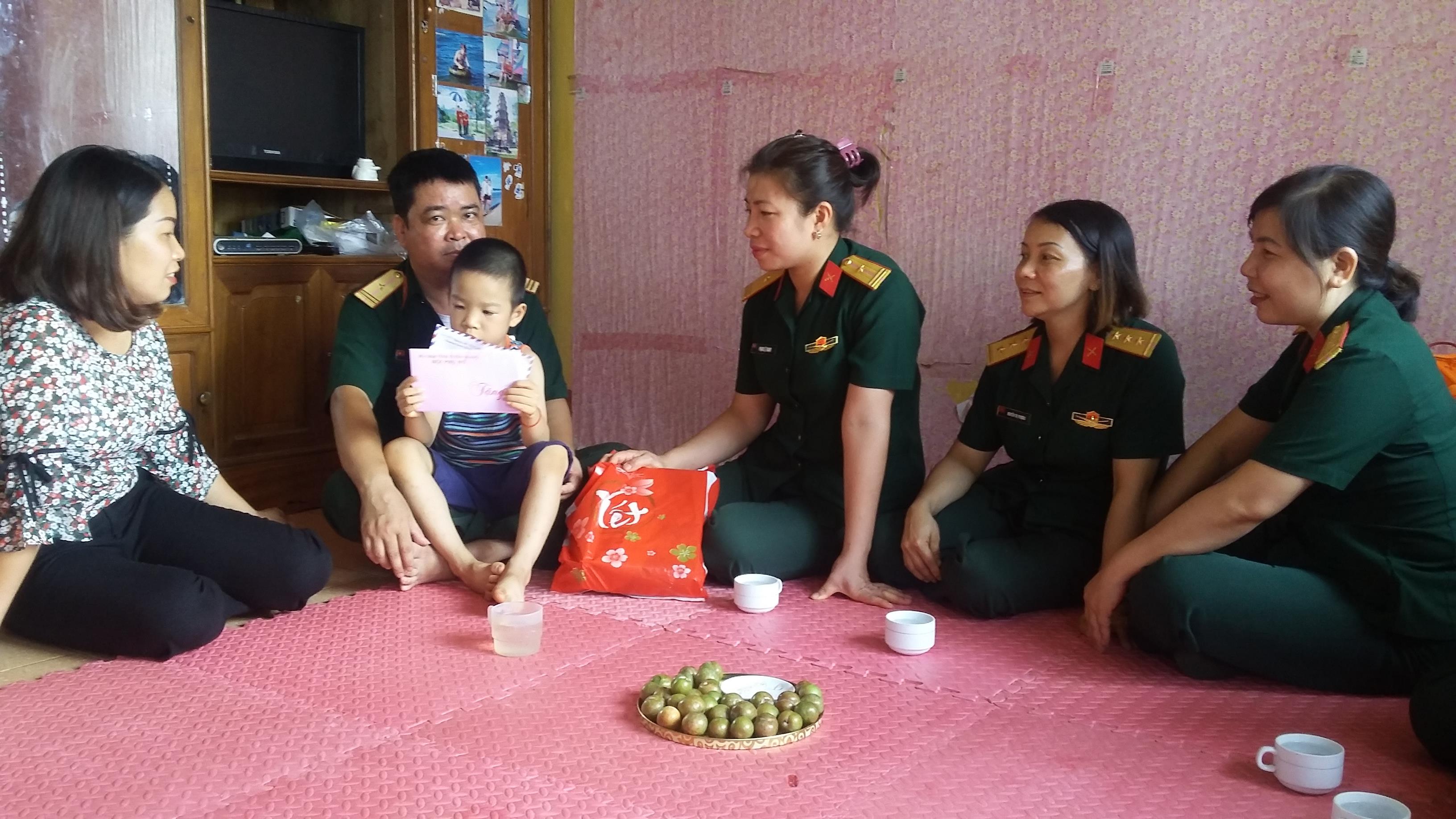 Giúp nhau vượt khó, phát triển kinh tế gia đình

