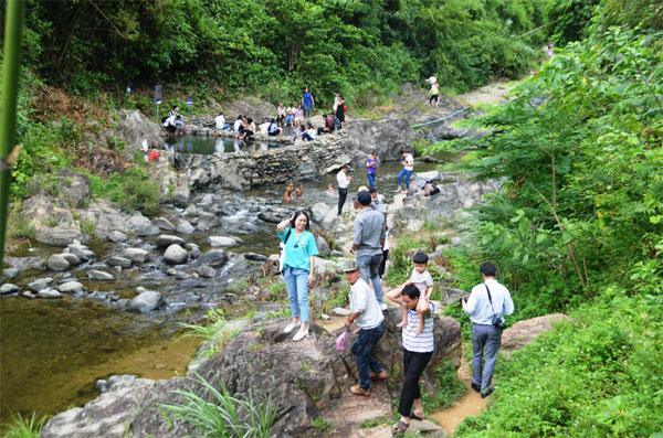 Độc đáo khu du lịch cộng đồng Klu