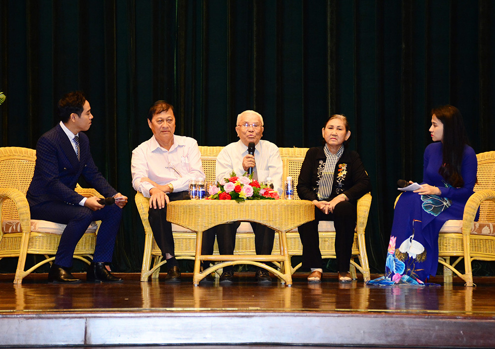 TP Hồ Chí Minh họp mặt kỷ niệm 68 năm Ngày truyền thống Thanh niên xung phong Việt Nam

