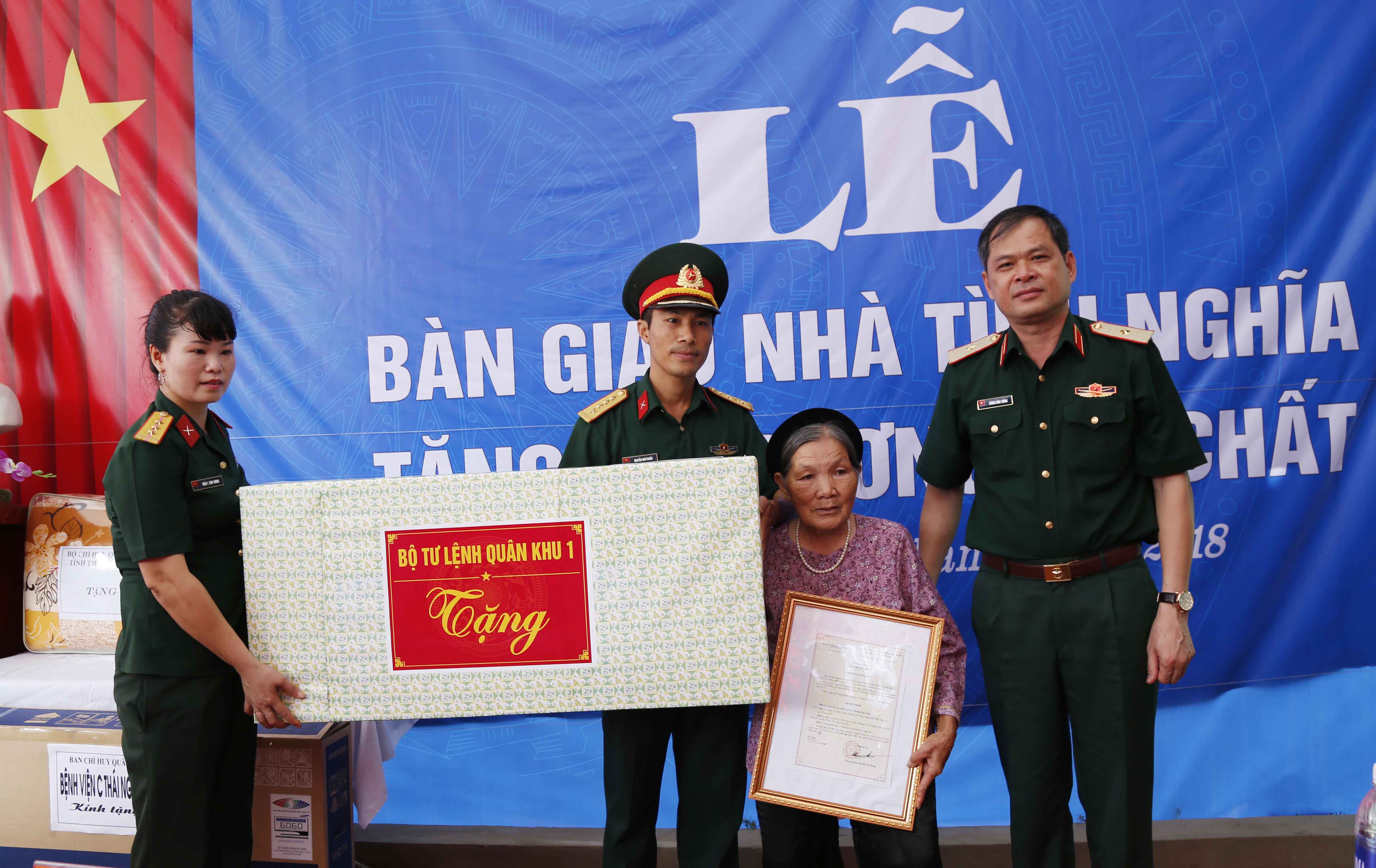 Cả nước chăm lo người có công