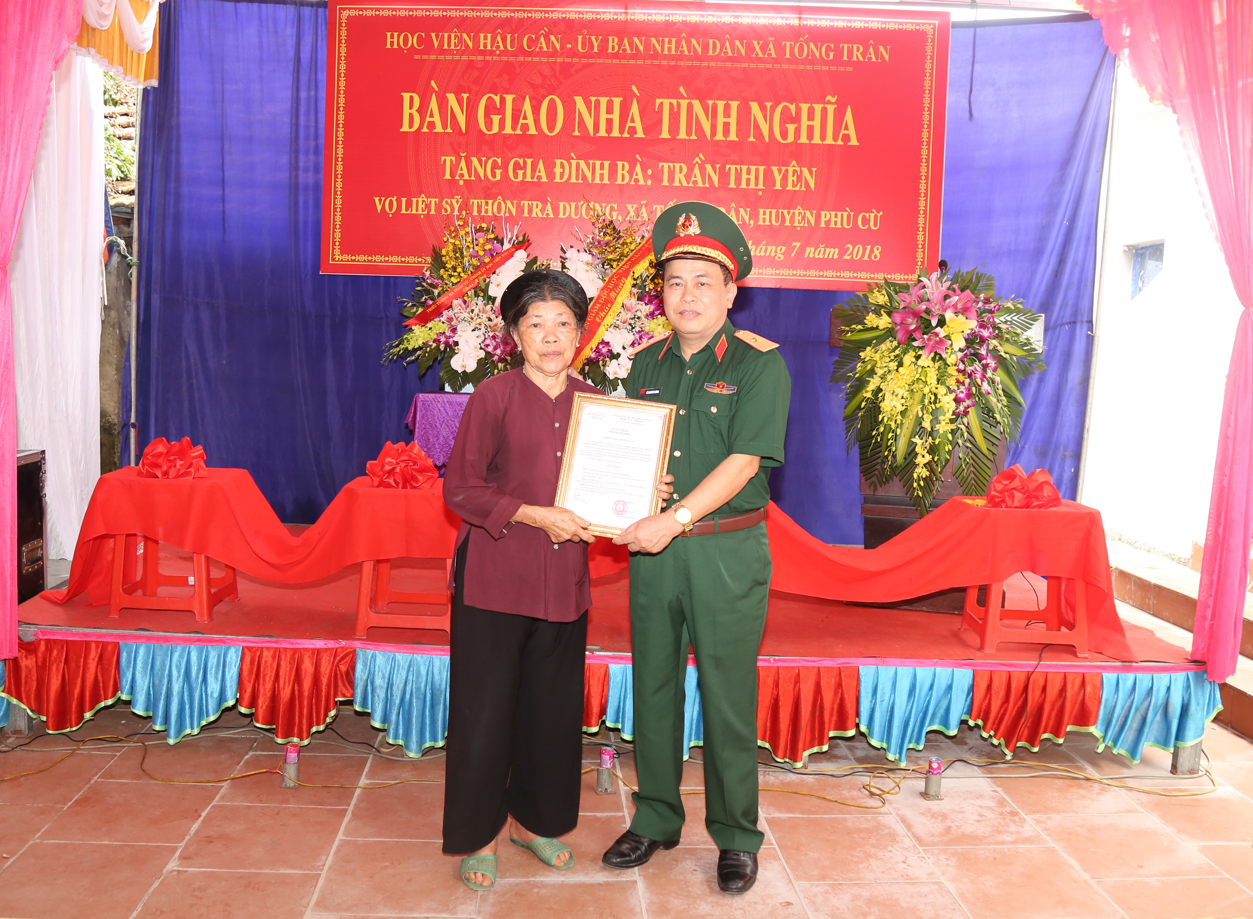 Học viện Hậu cần: Bàn giao nhà tình nghĩa tặng gia đình liệt sĩ