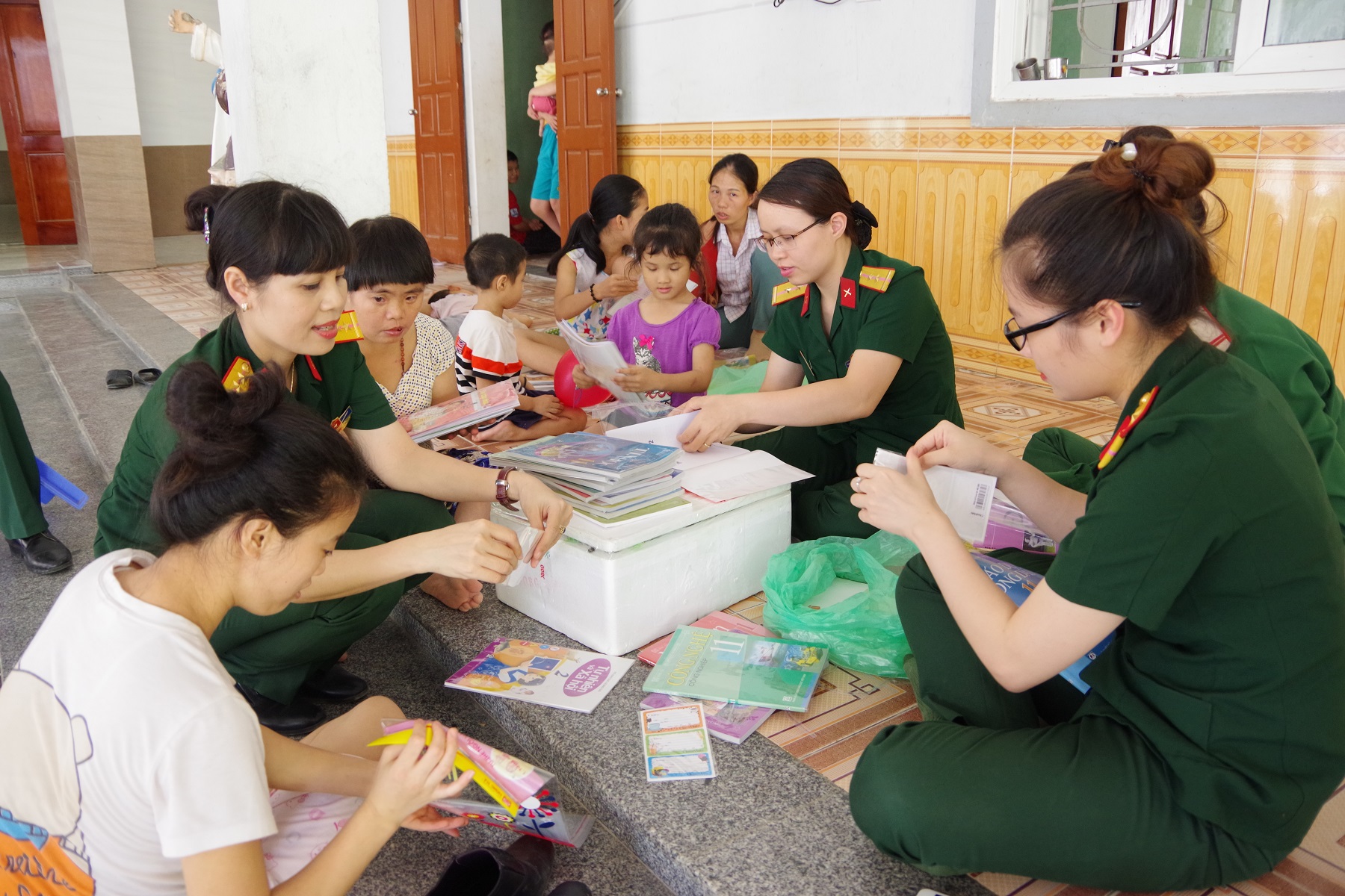 Góp phần củng cố tình đoàn kết lương - giáo