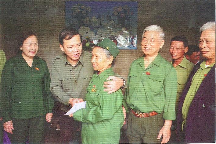 Chung sức, đồng lòng chăm sóc người có công