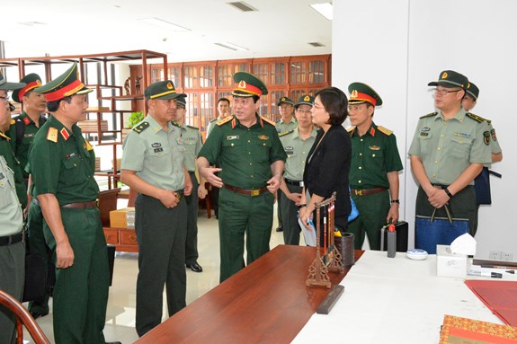 Một số hình ảnh hoạt động của Đoàn cán bộ chính trị cấp cao Quân đội nhân dân Việt Nam tại Trung Quốc