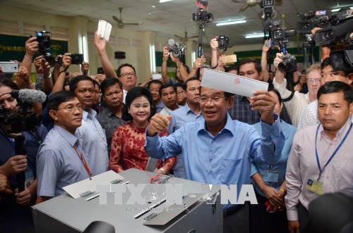 Cử tri Campuchia bắt đầu bỏ phiếu bầu Quốc hội khóa VI