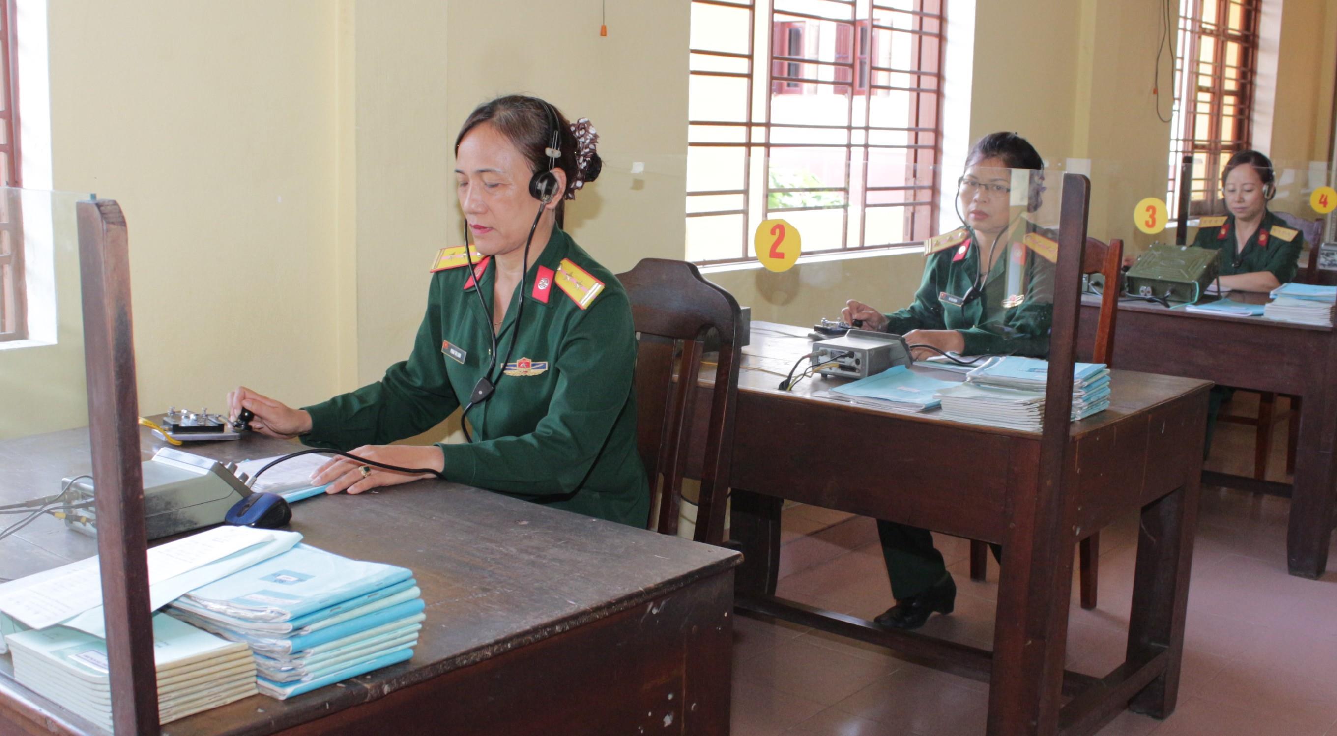 Những nữ quân nhân 