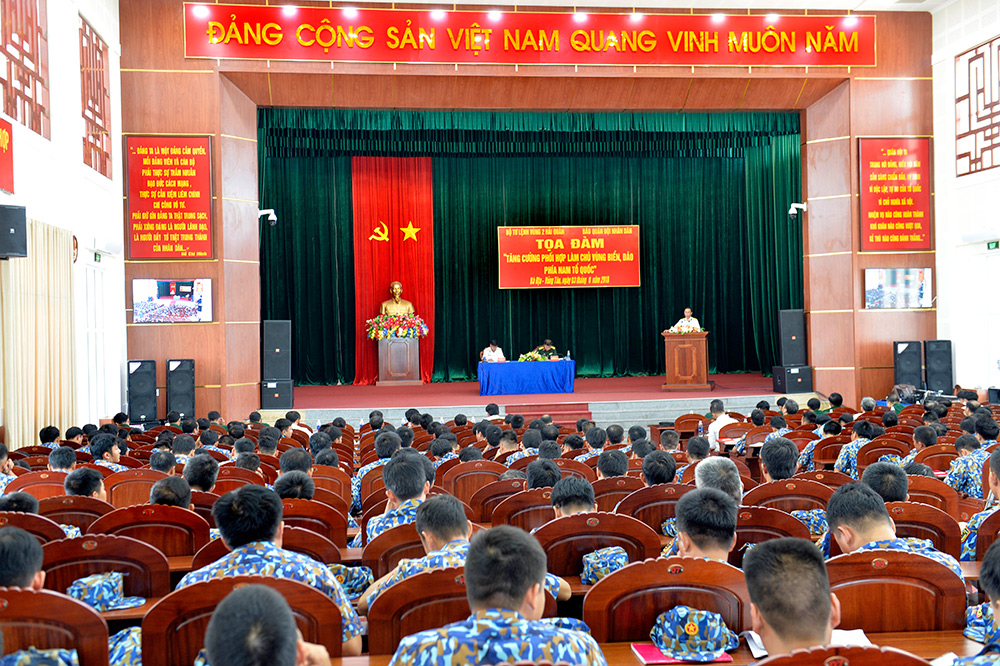 Tọa đàm “Tăng cường phối hợp làm chủ vùng biển, đảo phía Nam Tổ quốc”

