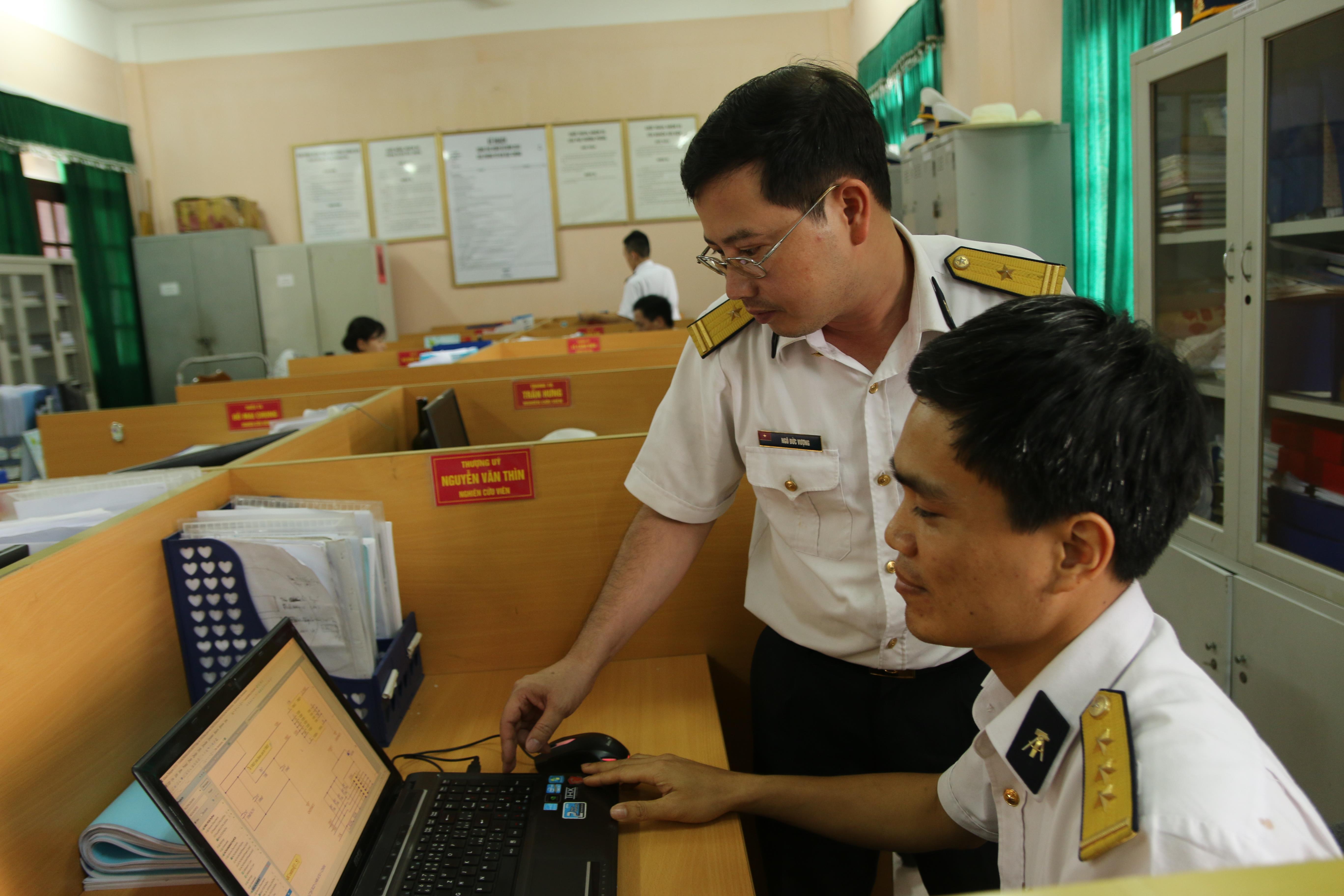 Nguyễn Tiến Thìn đam mê sáng tạo