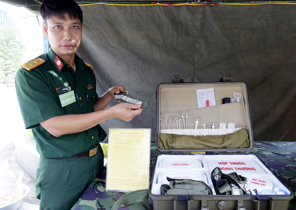 Hòm thuốc phòng chống lụt bão đa năng của Bộ đội Hóa học