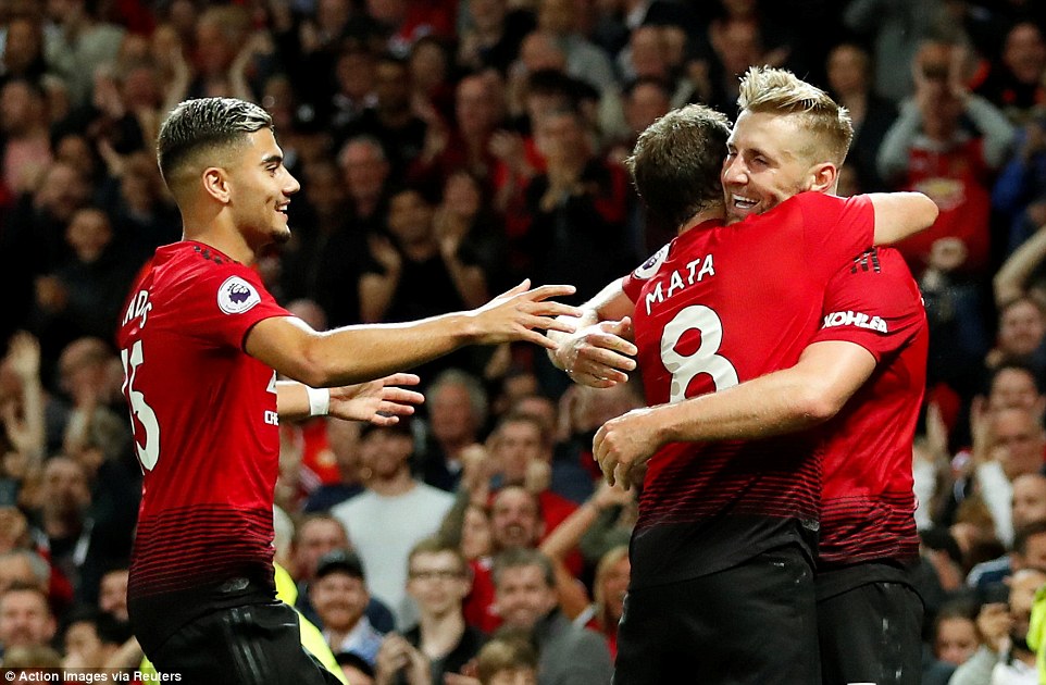 Man Utd khởi đầu mùa giải mới với trận thắng khó nhọc