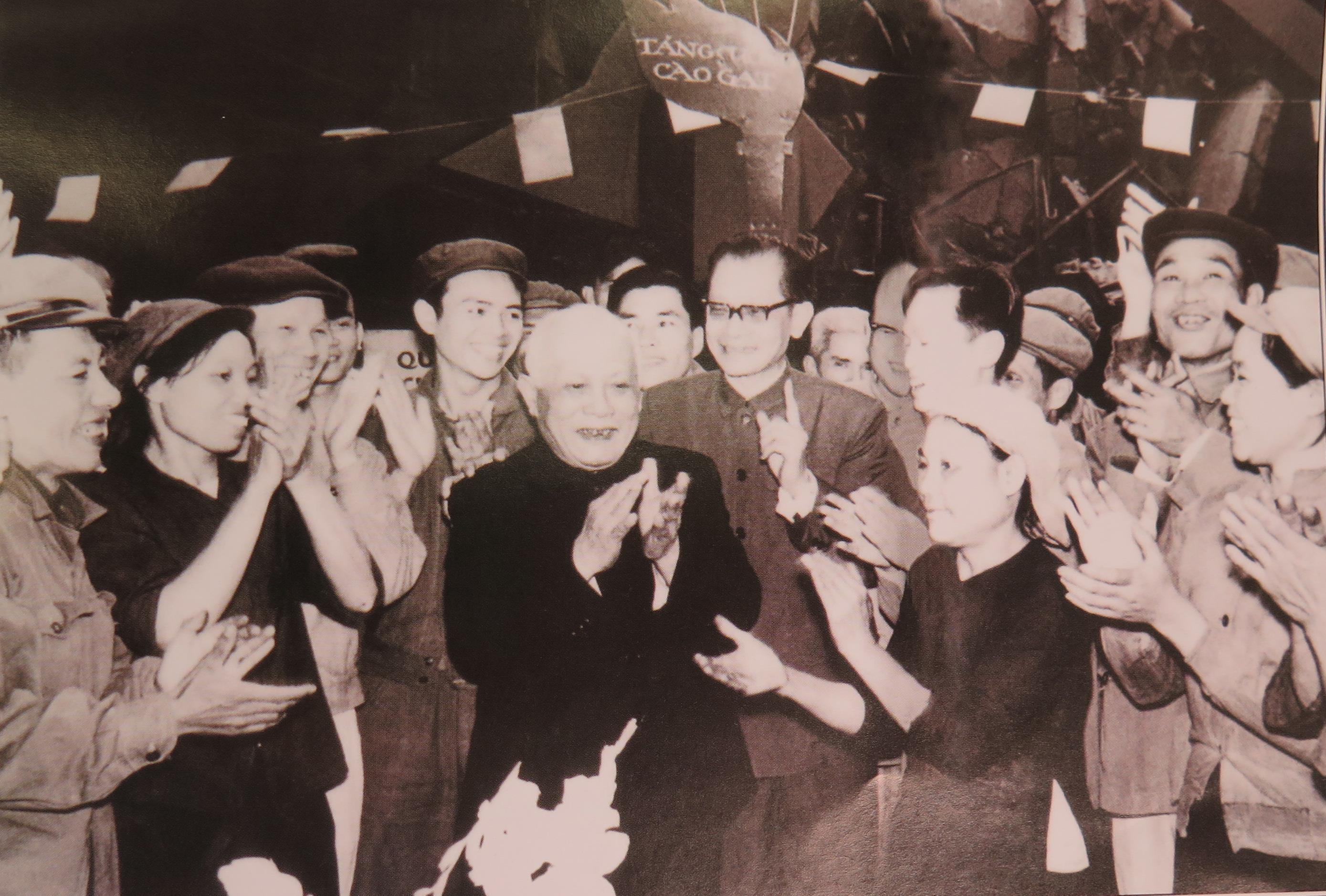 Người công nhân số 1