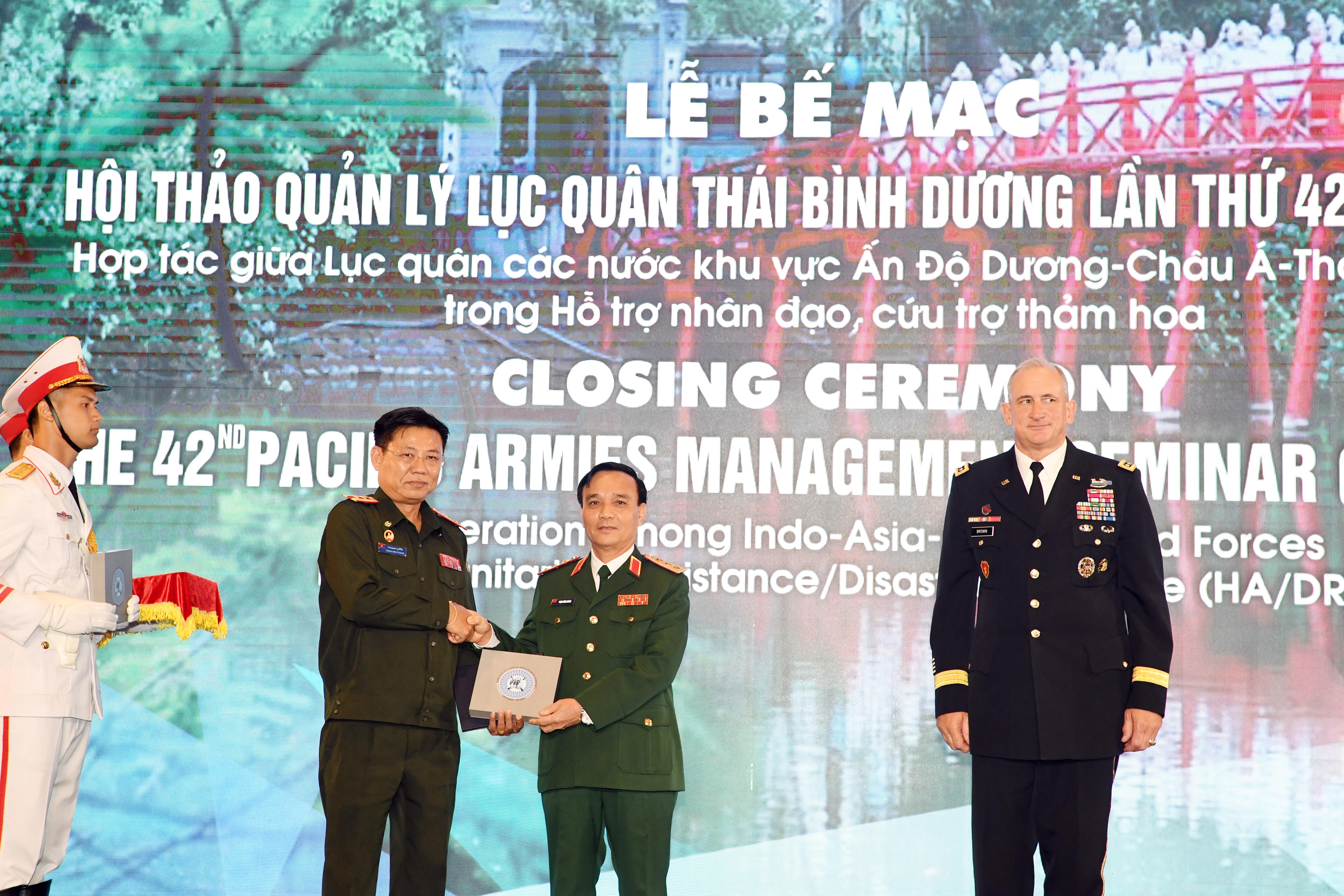 Hợp tác chặt chẽ để bảo vệ người dân trước sức mạnh thiên nhiên