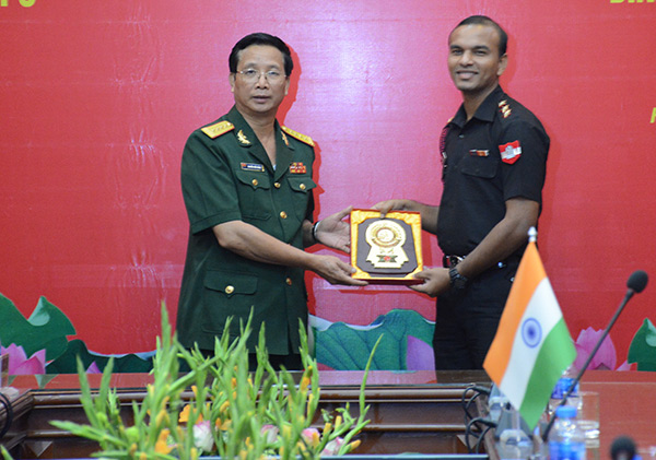 Đoàn sĩ quan trẻ Quân đội Ấn Độ thăm, giao lưu tại Việt Nam