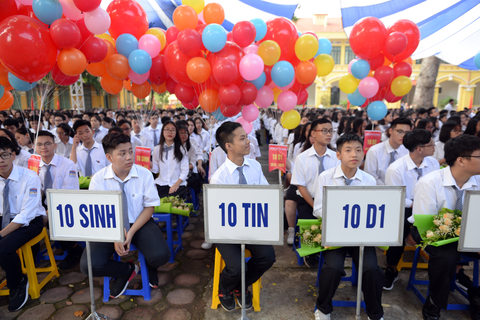Rạng rỡ ngày khai trường