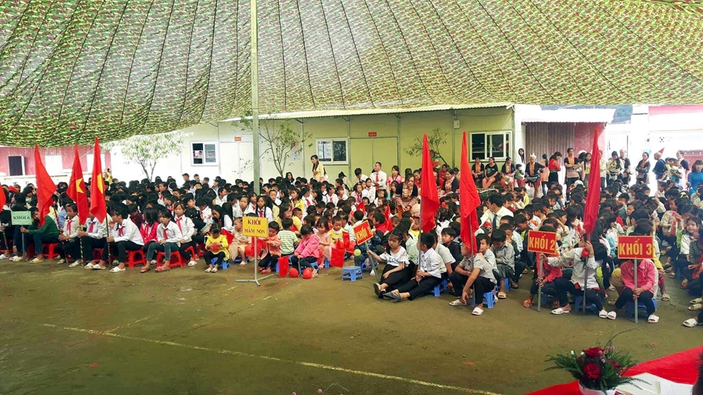 Ba cấp học của xã Sì Lở Lầu, huyện Phong Thổ, tỉnh Lai Châu cùng tổ chức lễ khai giảng.