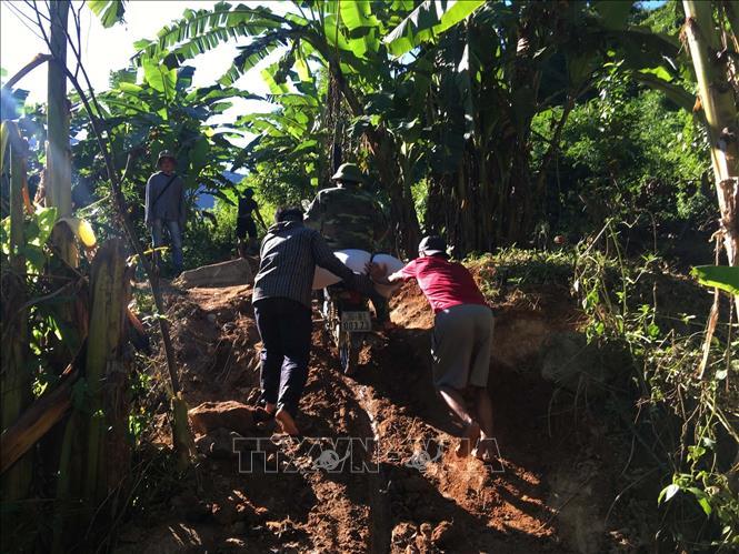 Một số xã thuộc huyện Mường Lát và Quan Hóa (Thanh Hóa) vẫn bị chia cắt do mưa lũ