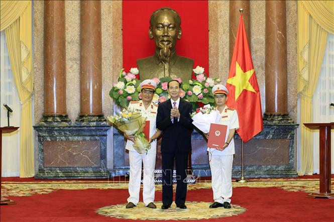 Chủ tịch nước trao quyết định bổ nhiệm Phó viện trưởng Viện Kiểm sát nhân dân tối cao