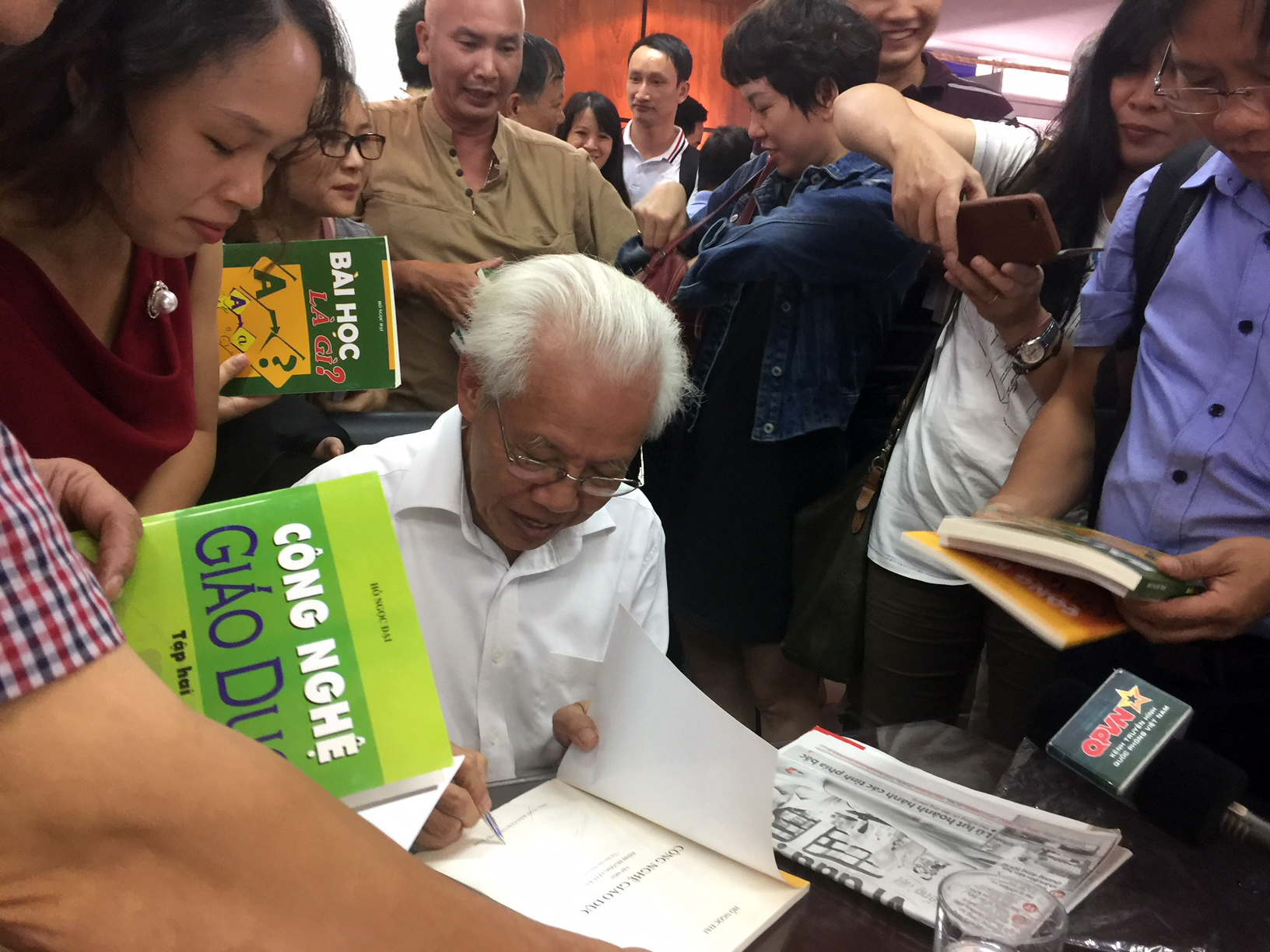 GS Hồ Ngọc Đại: Tôi lắng nghe những đóng góp có ích để điều chỉnh