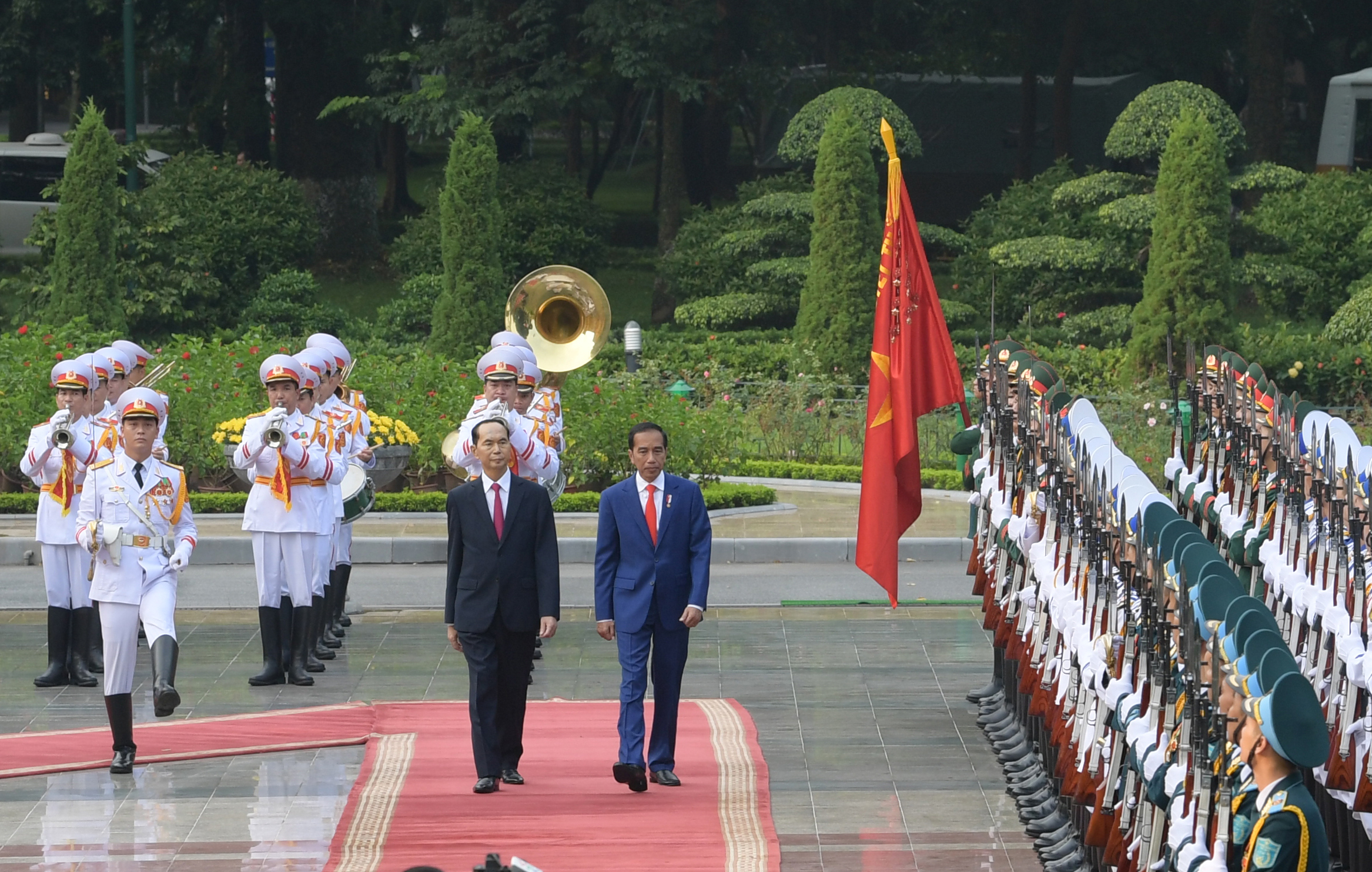 Chủ tịch nước Trần Đại Quang đón và hội đàm với Tổng thống Indonesia Joko Widodo

