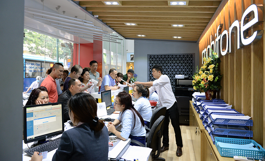 Từ 0 giờ ngày 15-9, thực hiện chuyển đổi thuê bao di động từ 11 số về 10 số