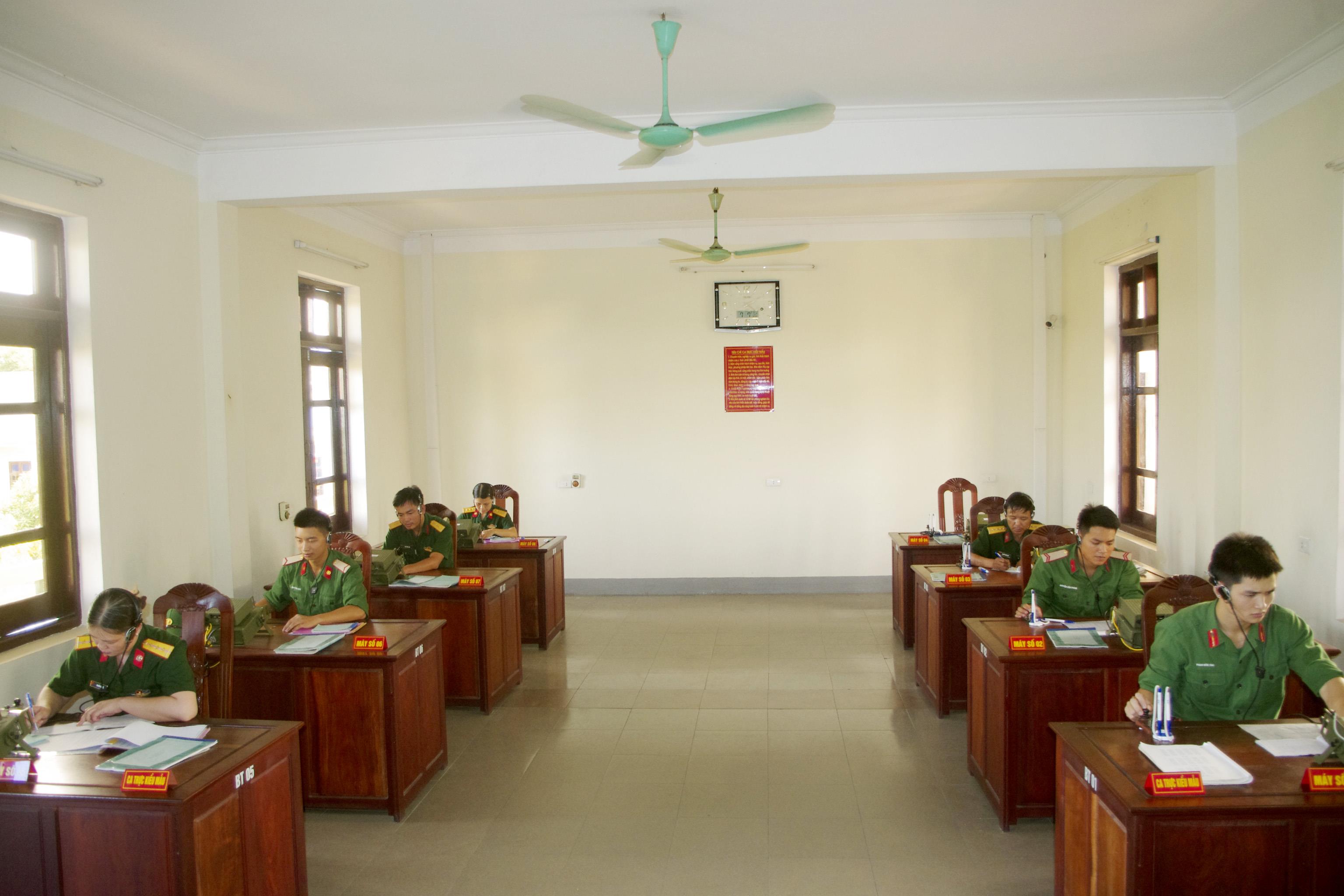 Làm cho điển hình càng tiêu biểu hơn

