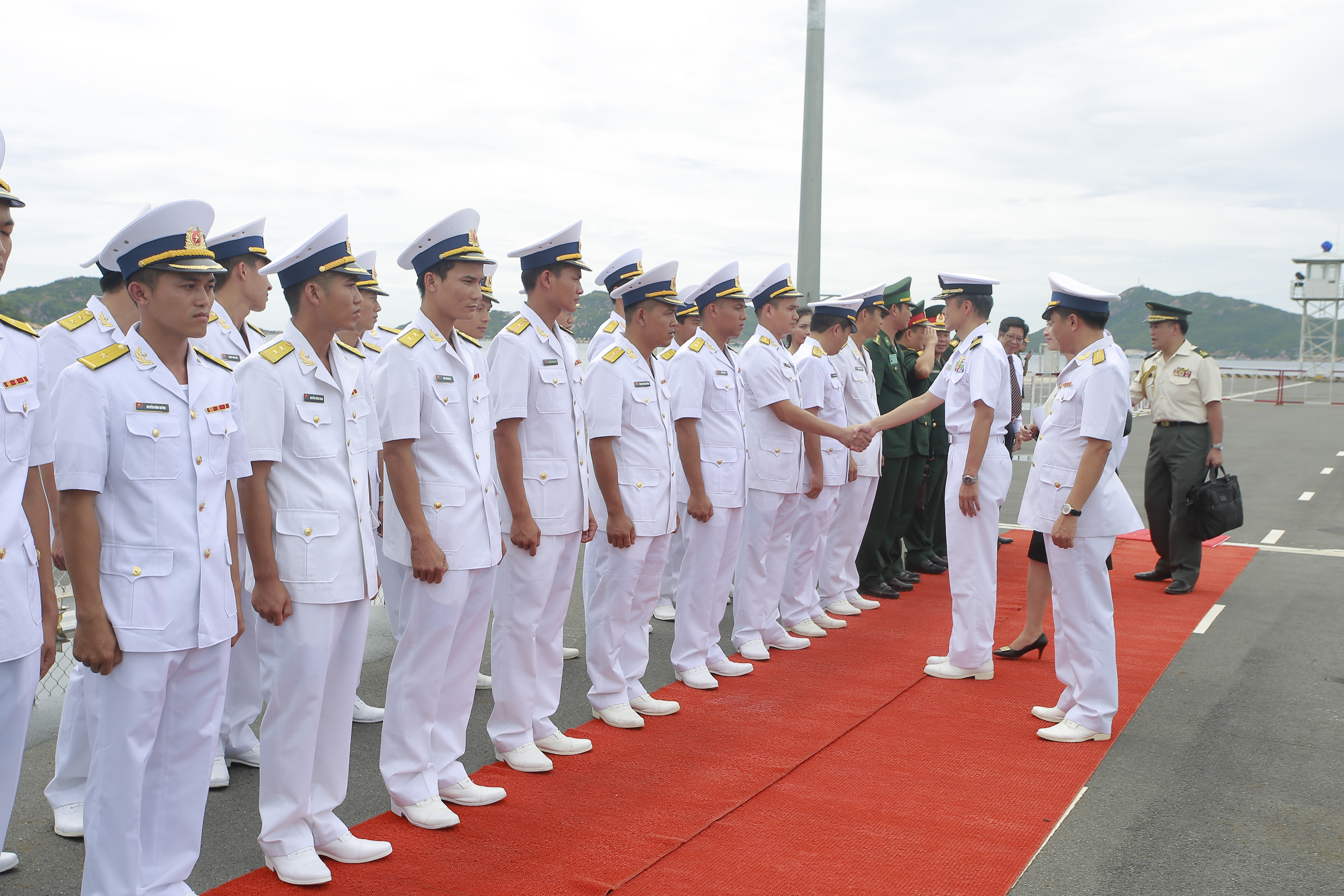 Tàu ngầm huấn luyện Kuroshio của Lực lượng Tự vệ trên biển Nhật Bản thăm Việt Nam