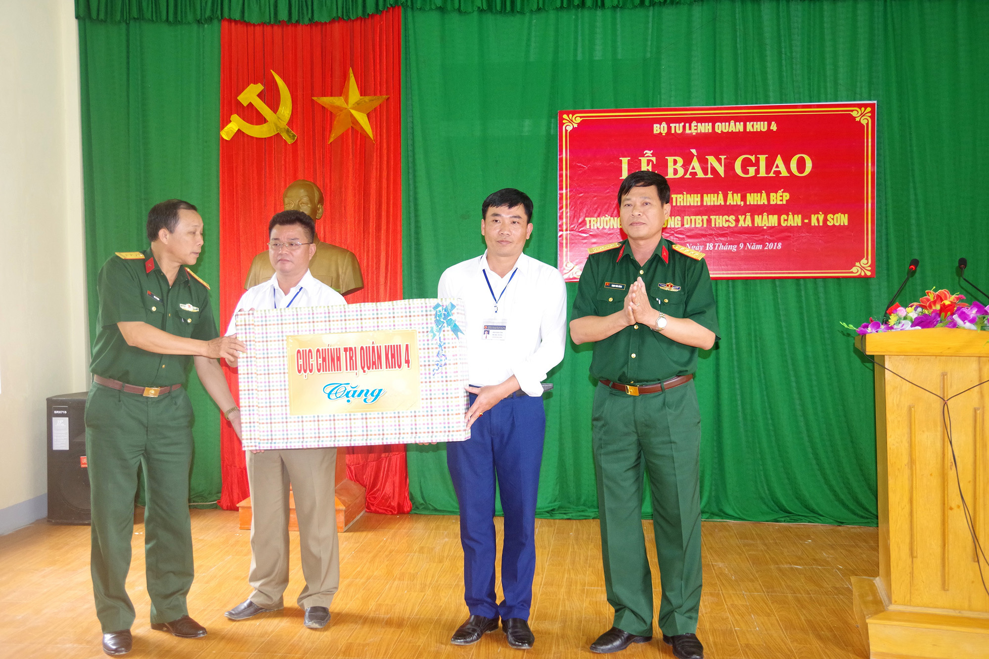 Khánh thành, bàn giao công trình Trường dân tộc bán trú Nậm Càn

