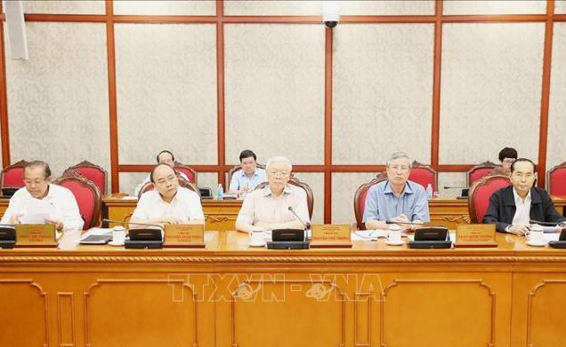 Bộ Chính trị cho ý kiến về các đề án chuẩn bị trình Hội nghị Trung ương 8 khóa XII